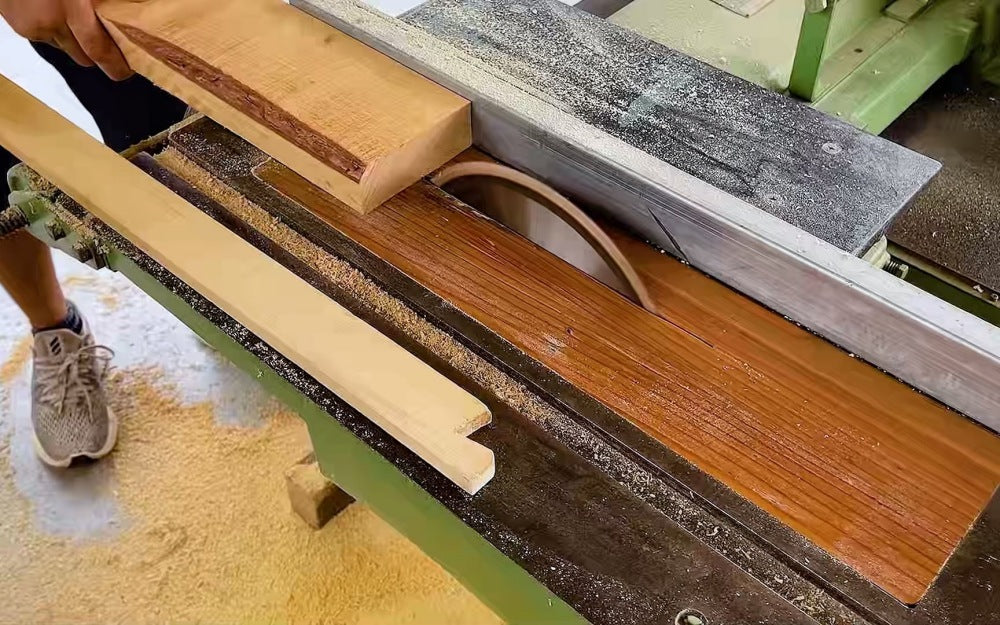 How To Build a Wooden Coffee Table – GiraTree