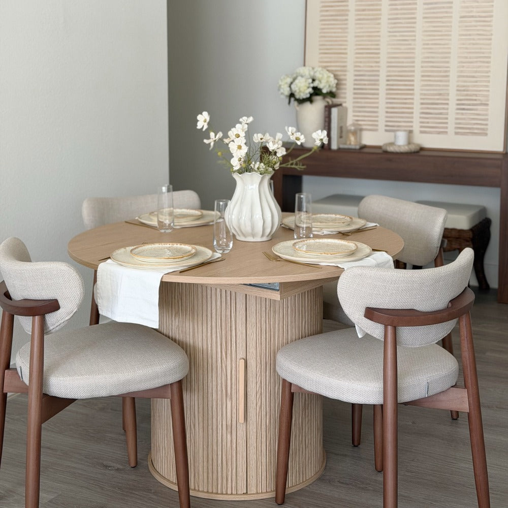 43.3"-59" Extendable Round Dining Table with Hidden Storage